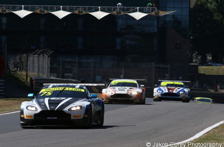 Brands Hatch : Adam et Haigh (Aston Martin) au paradis…