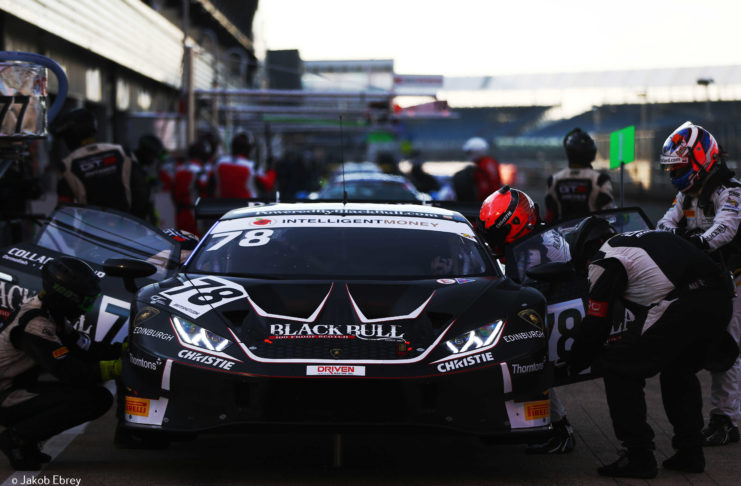 British GT, Silverstone : Barwell Motorsport en pole