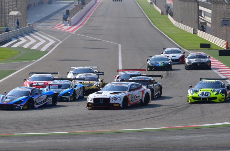 2 Seas Motorsport en tête à mi-course