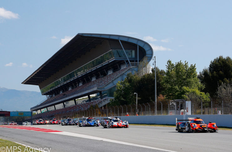 Barcelone, H+2 : Team WRT domine le début de course